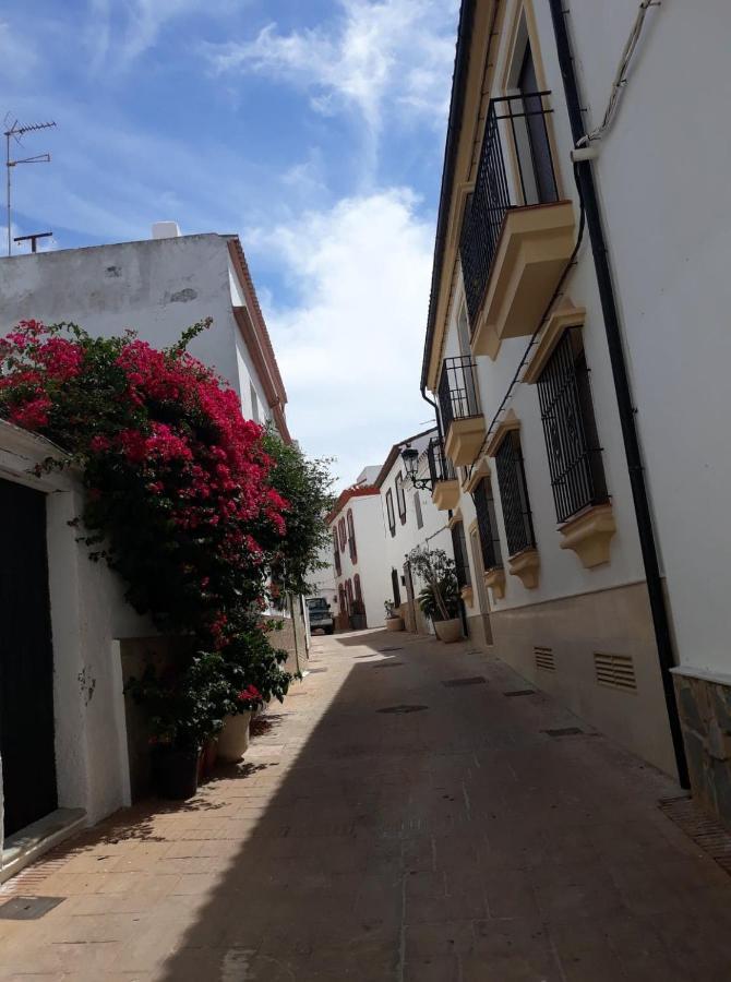 Beautiful Apartment In Duquesa Suites And Gardens Castillo de Sabinillas Exteriér fotografie