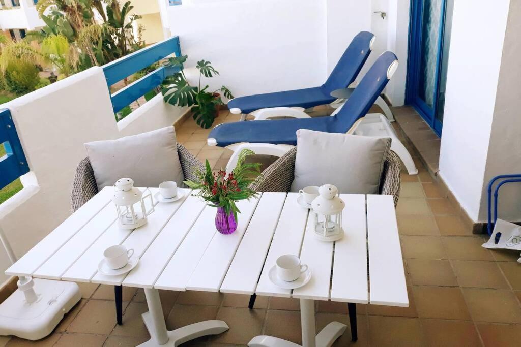 Beautiful Apartment In Duquesa Suites And Gardens Castillo de Sabinillas Exteriér fotografie